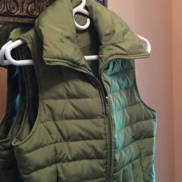 Kenneth Cole Reaction Jackets & Blazers - Kenneth Cole Down Vest